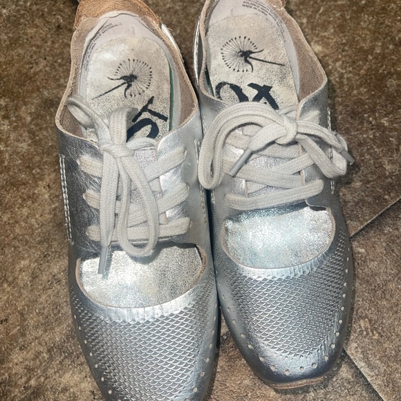 OTBT - Picture 2 of 2